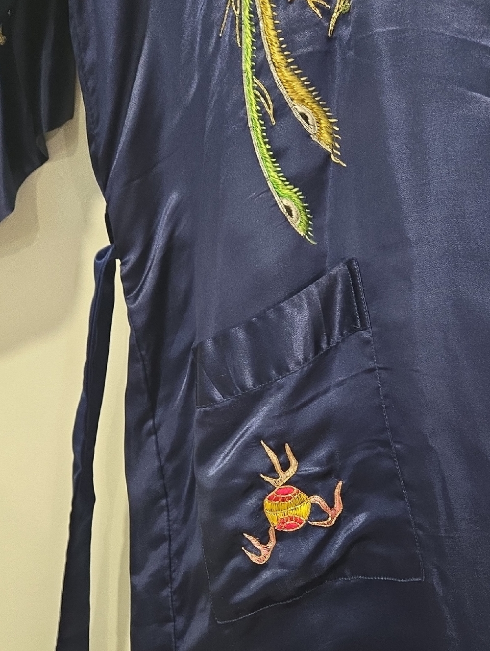 Vintage 80's Chinese Silk Embrodiered Robe - Picture 7 of 14